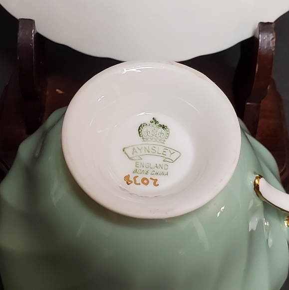 Aynsley Floral Tea Cup and Saucer - Picture 9 of 13